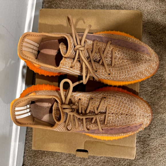 350 Boost - Picture 2 of 4